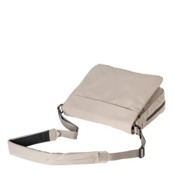 a/u by aunts & unclesAoki RE LITE