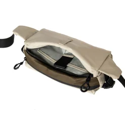 a/u by aunts & unclesIshikari RE