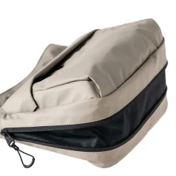 a/u by aunts & unclesNanuki RE LITE