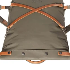 a/u by aunts & unclesOsaka