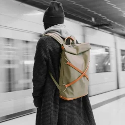 a/u by aunts & unclesOsaka