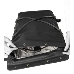 a/u by aunts & unclesOsaka