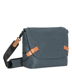 a/u by aunts & unclesSendai