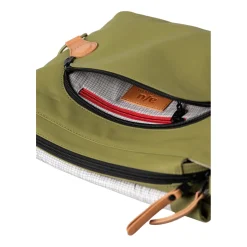 a/u by aunts & unclesSendai