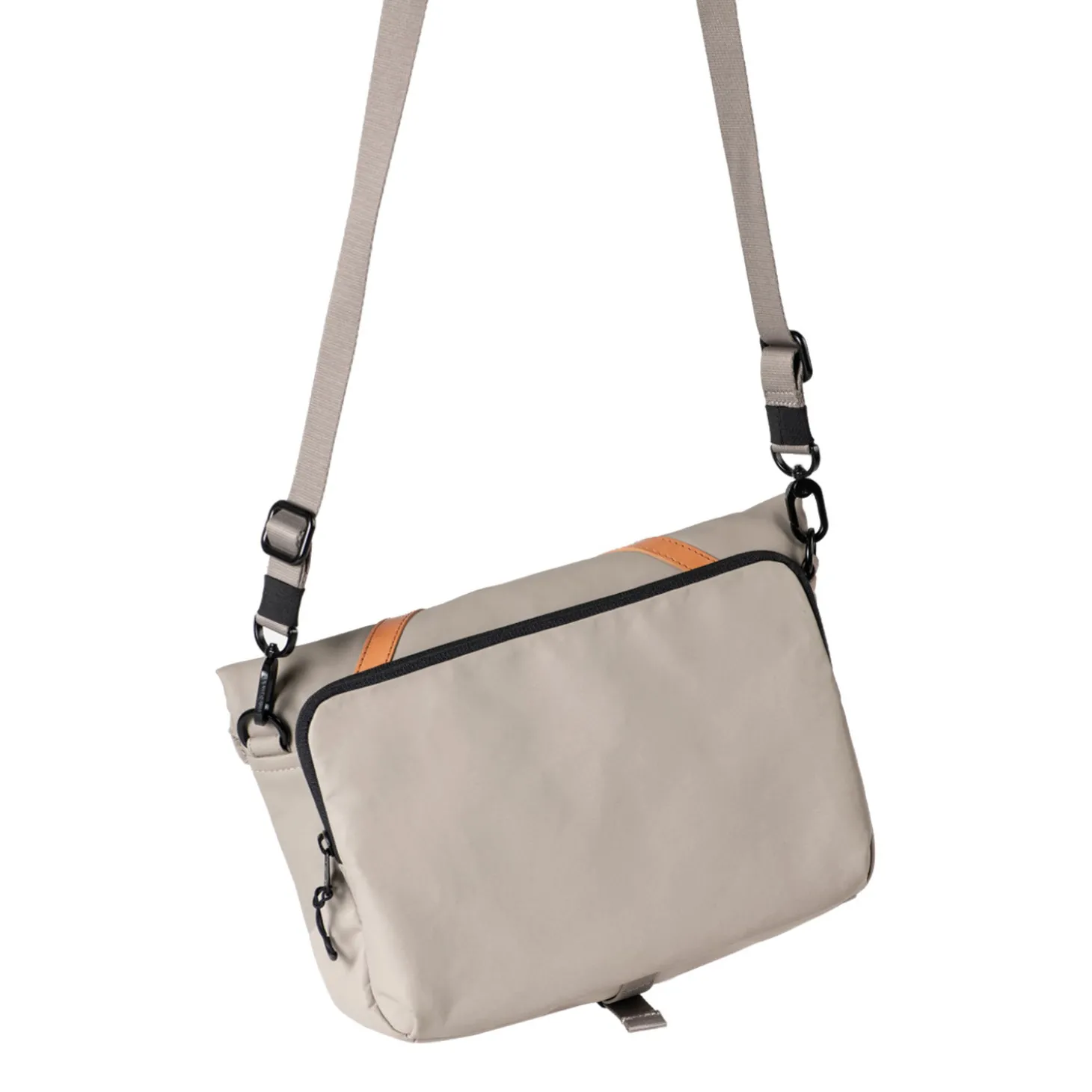 a/u by aunts & unclesTakahashi RE