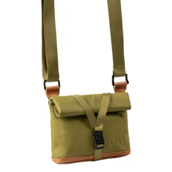 a/u by aunts & unclesTsu