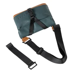 a/u by aunts & unclesTsu