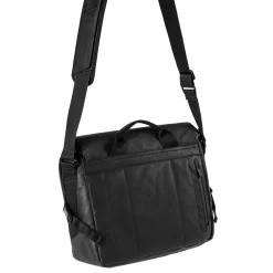 a/u by aunts & unclesYamakuni RE