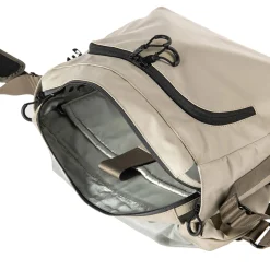 a/u by aunts & unclesYamakuni RE