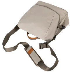 a/u by aunts & unclesYamakuni RE