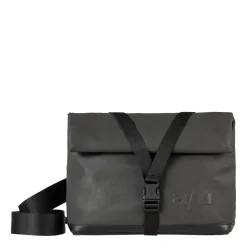 a/u by aunts & unclesYao