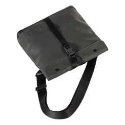 a/u by aunts & unclesYao