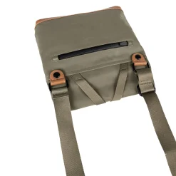 a/u by aunts & unclesYao