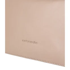 aunts & unclesMagnolia