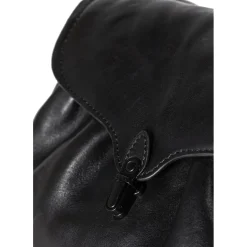 aunts & unclesMrs. Coconut Cake