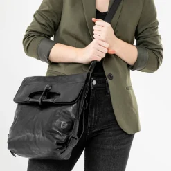 aunts & unclesMrs. Mince Pie