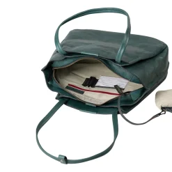 aunts & unclesMrs. Pavlova