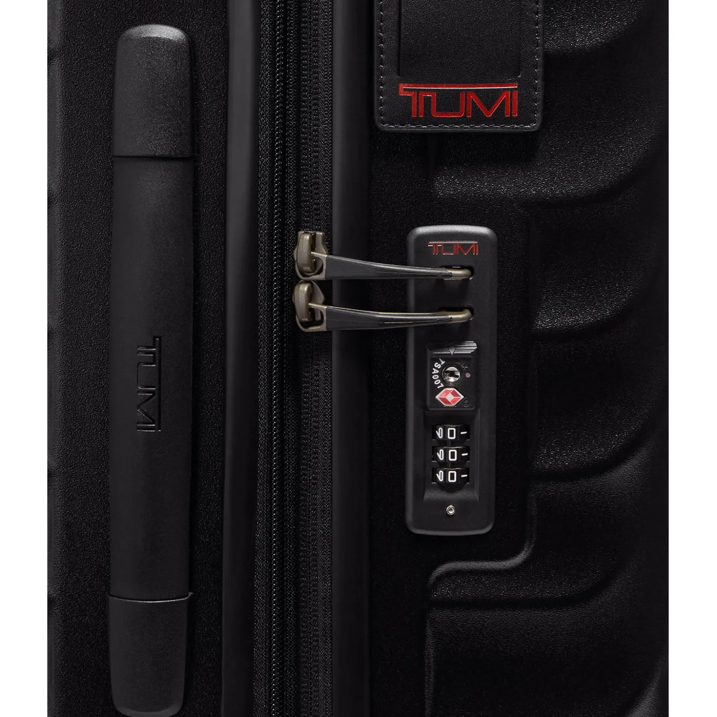 TUMI19 DEGREE Short Trip Expandable 4 Wheel P/C